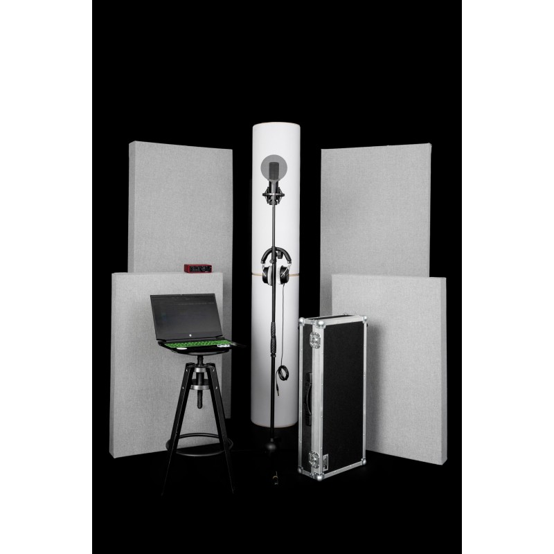 STUDIO W WALIZCE – TREATED ROOM