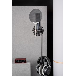 STUDIO W WALIZCE – TREATED ROOM